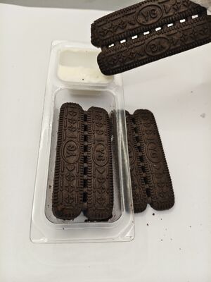 Τσιπς με 35% στερεά συστατικά γάλακτος και συσκευασία διαμερίσματος - υγιεινό μείγμα σνακ με μειωμένη γαλακτόζη