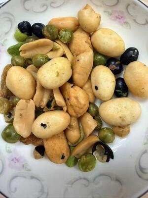 Μεικτά καρύδια