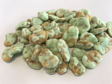 Ντυμένο Wasabi που ψήθηκε αλάτισε τις βιταμίνες τροφίμων ευρέων φασολιών που περιλήφθηκαν για τα παιδιά